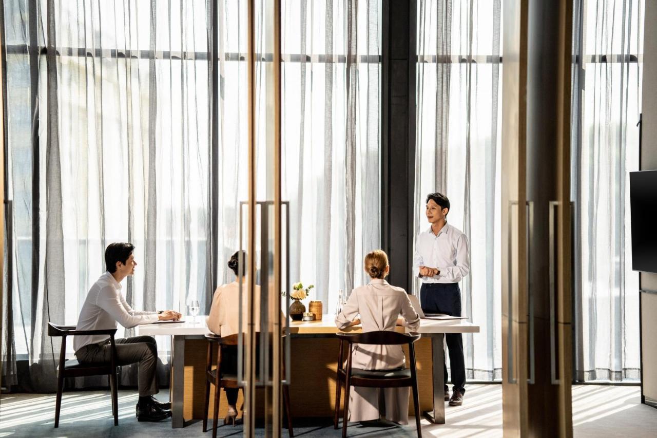 Crowne Plaza Vinh Yen City Centre By Ihg 외부 사진