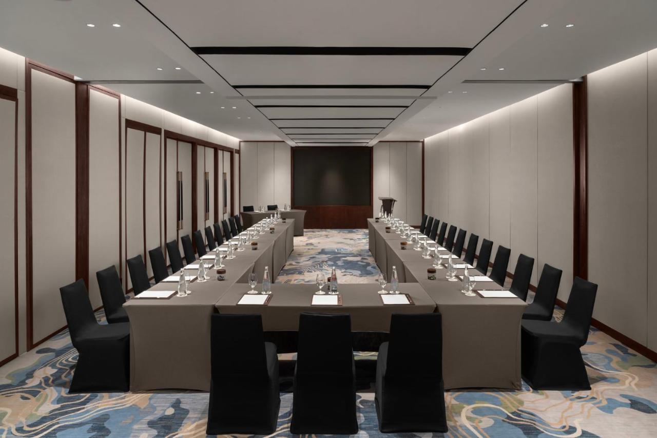 Crowne Plaza Vinh Yen City Centre By Ihg 외부 사진